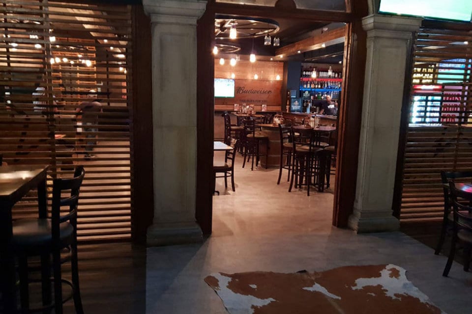 Gallery-texan-wing-bar