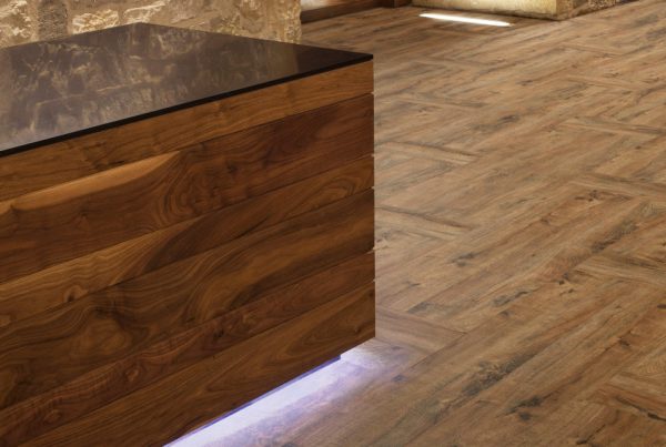 Flamed Chestnut Vinyl Flooring 9881