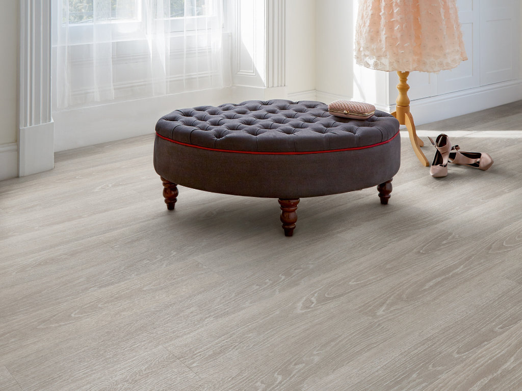 Moorland Oak 9033 gallery