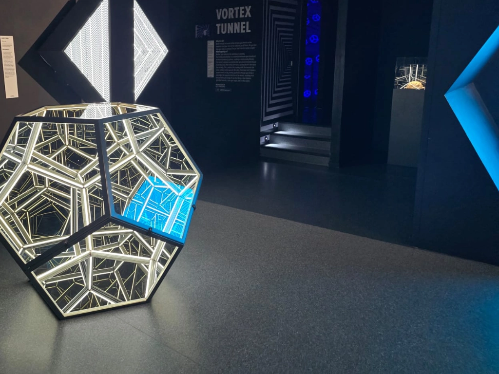 museum of illusions cape town gallery